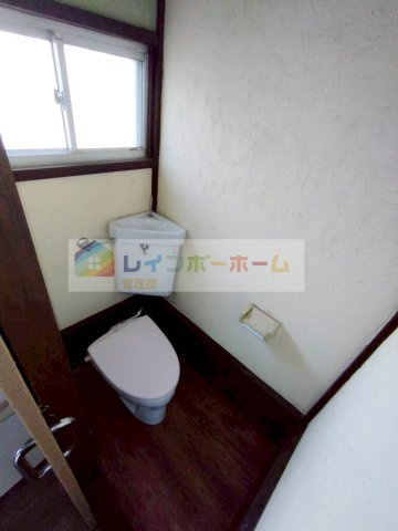 亀久保戸建のトイレ
