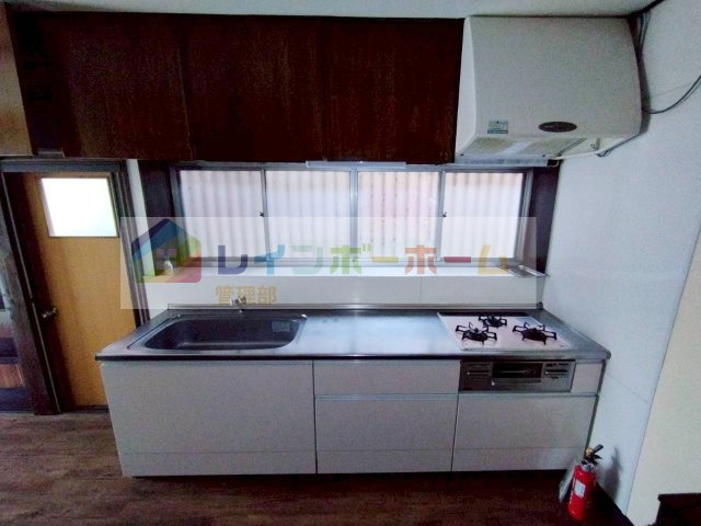 亀久保戸建のキッチン