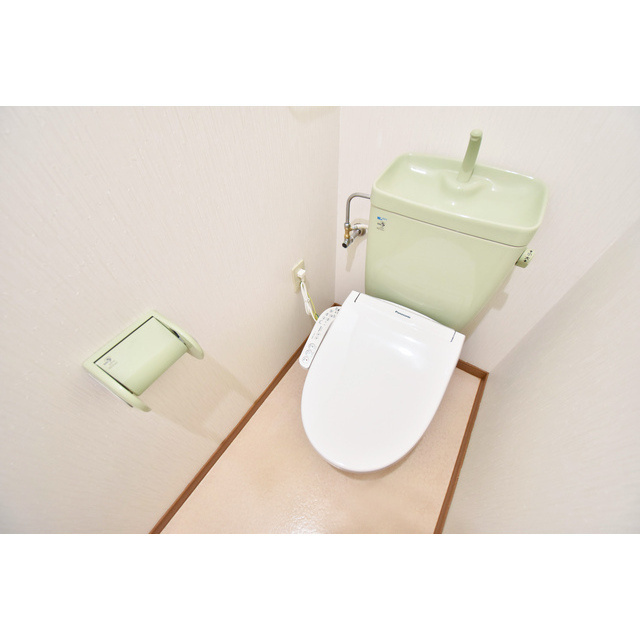 8LEAVESのトイレ|落ち着いたトイレです