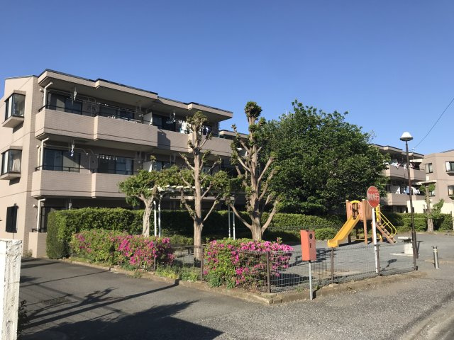 コルベイユ天神の外観