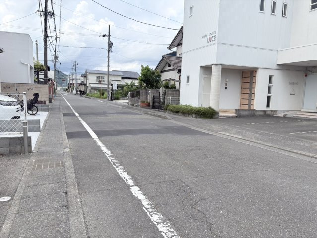 売新築戸建　静岡市葵区竜南３丁目の前面道路含む現地写真
