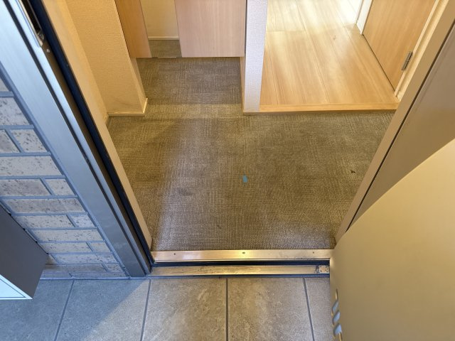スチール立山の玄関