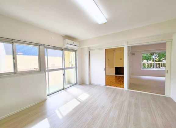 【居間・リビング】