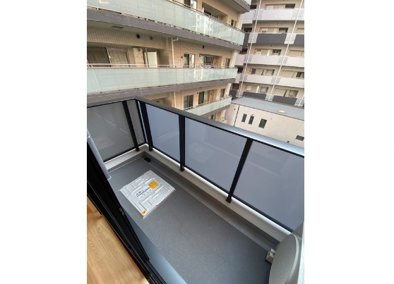 【バルコニー】