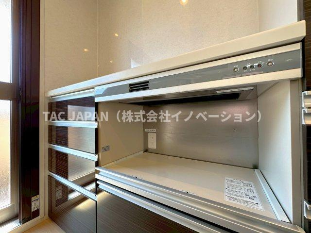 フラッツ上野入谷南公園のキッチン|【カップボード】
炊飯ジャーや給湯ポットも気にしないで置ける蒸気の排出機能付きカップボード。