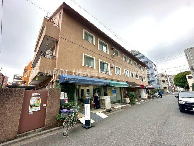 エル・アルカサル尾久の外観|【いつでもご見学可能です】
お問合せ当日やお仕事帰りなどご都合の良いタイミングでのご見学可能です。生活環境を確認する意味でも平日の夜でもお気軽にご予約ください。