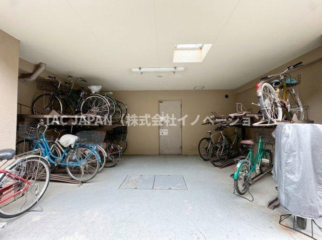 ネバーランド上野松が谷の駐輪場|敷地内の駐輪場をご利用いただけます。
※月額200円～400円/台