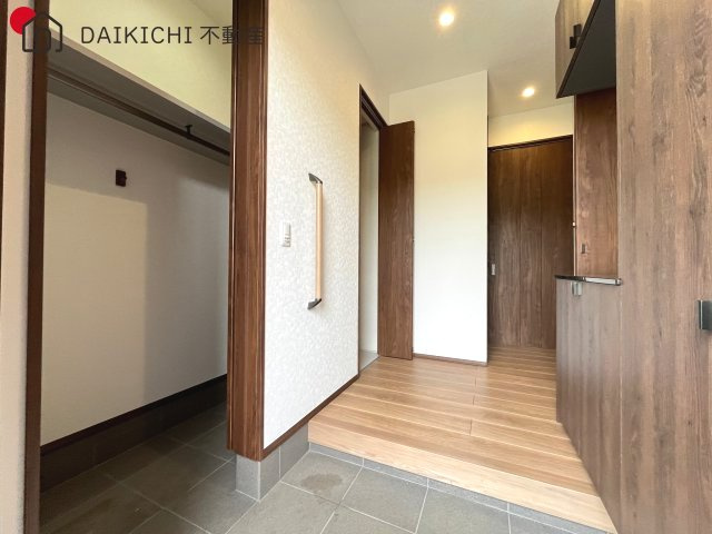 【玄関】 | 鴻巣市南1丁目　中古戸建