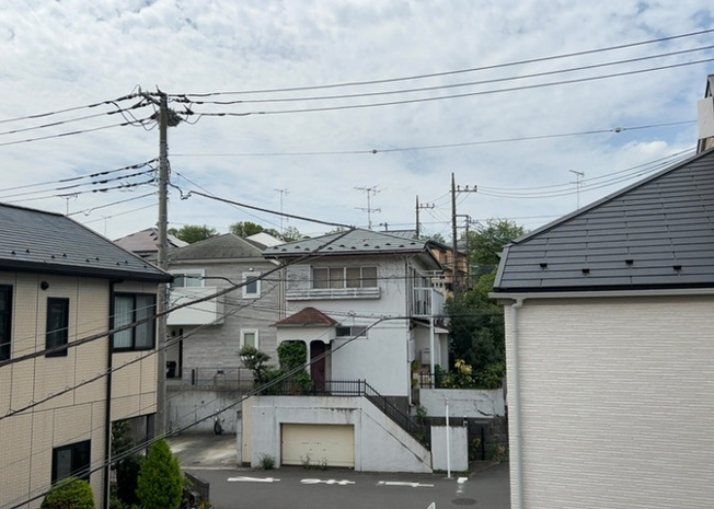 【展望】 | 眺望を気にして物件を探す場合、前面に建物が建っていないか現地で確認しましょう！前面に建物があると景色はもちろん、日当たりや風通しにも影響が出てきます。住んだ時のことを想像しながら現地見学をしましょう。