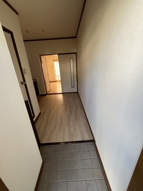 プレタメゾン岡本の玄関