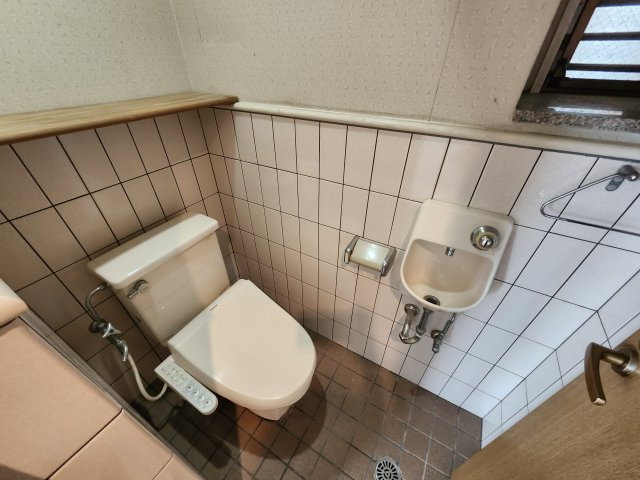 クレスト壷川中公園のトイレ