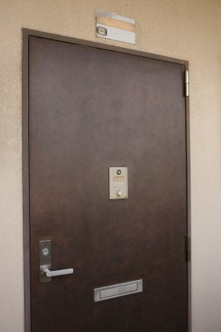 サンライフ有楽の玄関