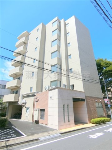 ストリーム多摩川の外観|2007年2月築　RC鉄筋コンクリート造地上7階建て1K～1LDK総戸数35戸
東急多摩川線下丸子駅近の東京都大田区下丸子1丁目