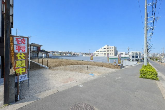 【前面道路含む現地写真】 | ◆◇町田市小川4丁目　新築戸建て　1号棟◇◆ | ◆前面道路も幅員があり車の運転も安心！前面道路は閑静な住宅地。車通りの少ない道路です。お子様にも安心です。