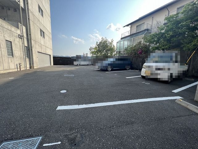 Calm.esの駐車場|駐車場です