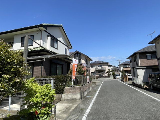 藤岡市藤岡　中古1580の前面道路含む現地写真