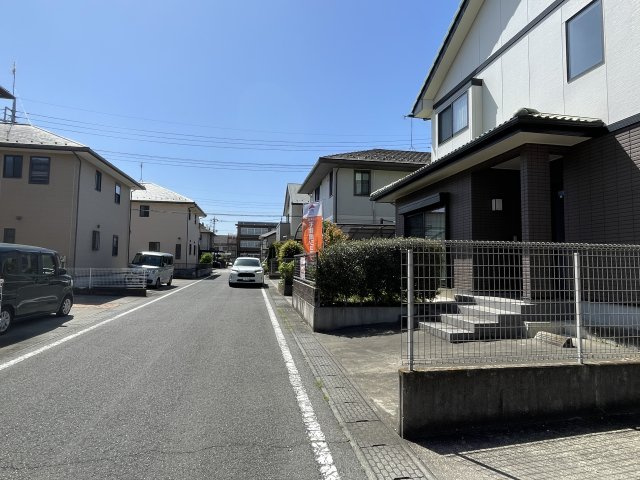 藤岡市藤岡　中古1580の前面道路含む現地写真