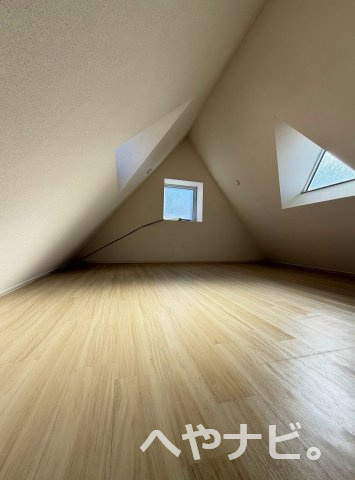 【寝室】 | fメゾン代官町 | ★南側ロフト