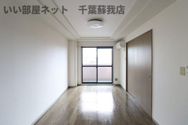 エスポワールメゾンちはらの居間・リビング|ゆったりとしたリビングです