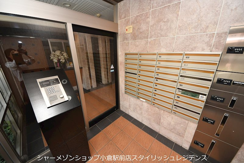 コートハウス中島通りのエントランス