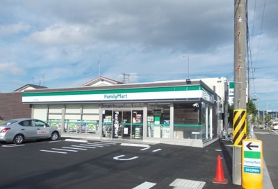 【周辺】 | ヴィラ・ルミエール | ファミリーマート下堀店まで450m