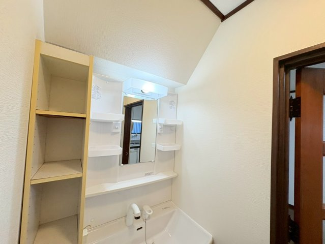 山下町戸建の内装