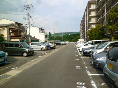 【駐車場】 | コトーハイツ伏見稲荷B棟