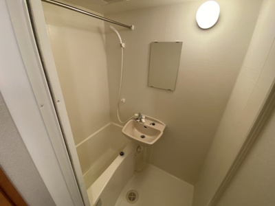【浴室】 | レオパレスＳＳタナカニシ | 設備・使用は号室により異なる為、現況を優先致します。