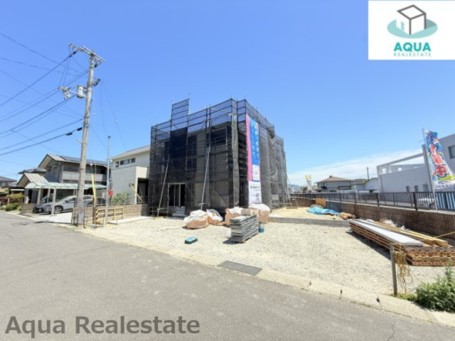 三豊市詫間町詫間の新築一戸建の駐車場|駐車場があるので、車を買う予定の方も安心です