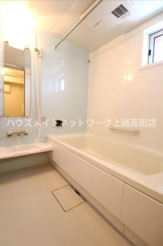 グラナート Ａの浴室|追焚機能付（参考同型301号室室内写真）