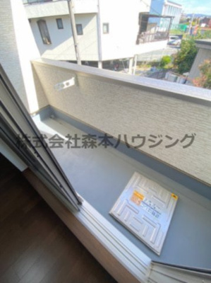 【バルコニー】 | 　クレアール大久保町 | 広々としたバルコニーです