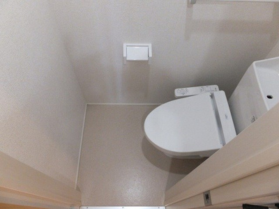 【トイレ】 | ホワイトハウス壱番館 | シンプルで使いやすいトイレです