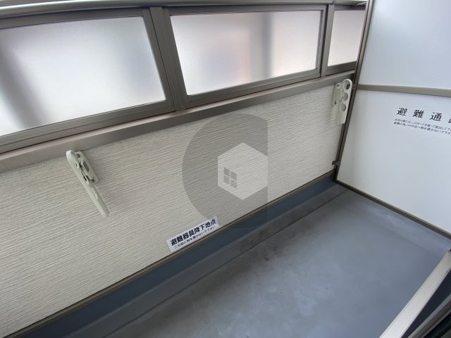 クリエオーレ近江堂のバルコニー