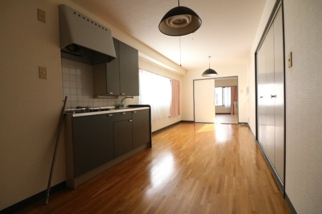 【居間・リビング】