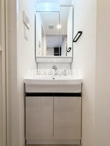 S-RESIDENCE堺湊駅前azureの独立洗面台