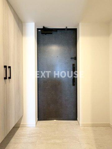 S-RESIDENCE堺湊駅前azureの玄関