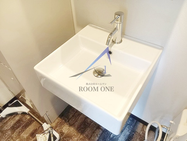 Casa Blanche 武蔵小山の洗面所|独立洗面台です。