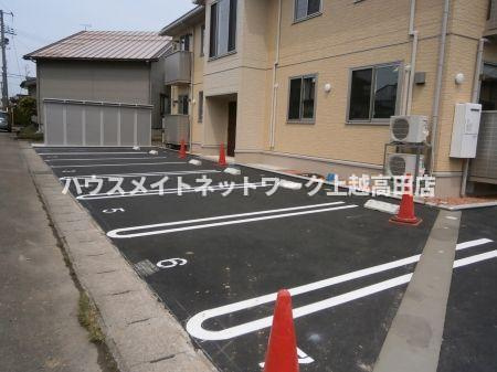 レーヴ・シーヴォンの駐車場|駐車場
