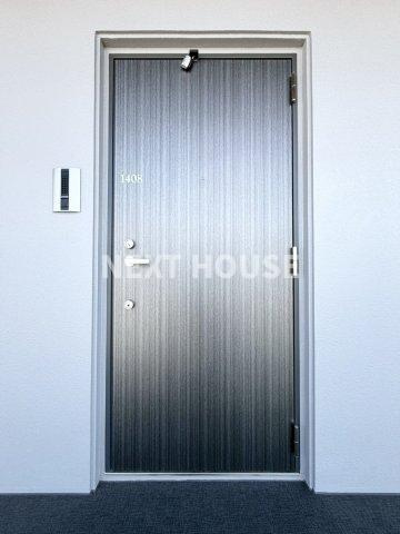 S-RESIDENCE堺altklasの玄関