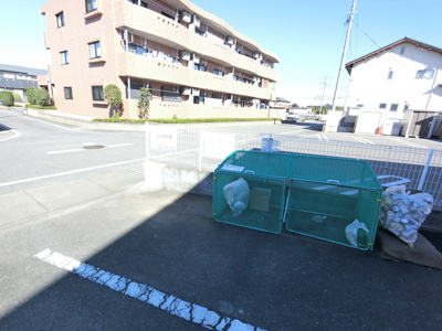 【駐車場】 | アイリス　Ｂ