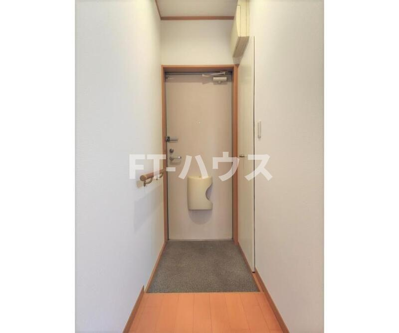 クオリティハイツ二和の玄関
