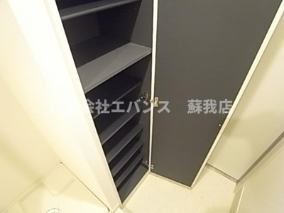 【玄関】 | リブリ・ルームス本千葉 | シンプルで使いやすい玄関です