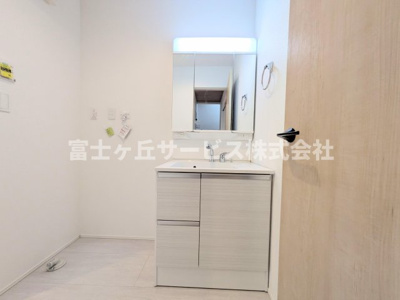 【独立洗面台】 | 浜松市中央区葵西6丁目 6期 新築一戸建て | 独立洗面台です