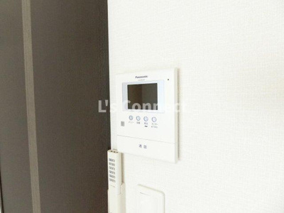 【セキュリティ】 | ベアローズ弐番館 | 突然の来客もＴＶモニターホンでしっかり確認。