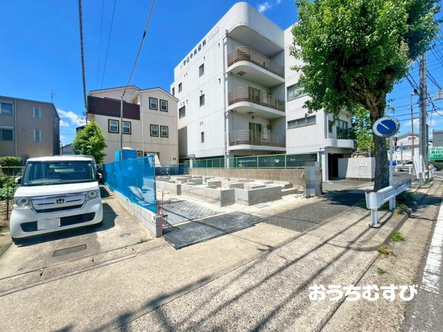 守山区新守町（全1棟）の前面道路含む現地写真