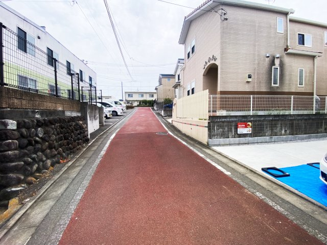 祝成約　八王子市　長房町　新築戸建て　6期の前面道路含む現地写真|～仲介手数料無料☆八王子ひなた不動産～八王子市長房町　新築戸建て