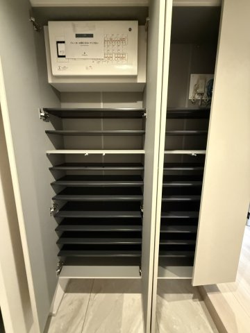 シティタワー有明の玄関