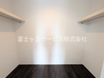 【収納】 | 浜松市中央区萩丘4丁目 3期 新築一戸建て 1号棟 | ウォークインクローゼットです