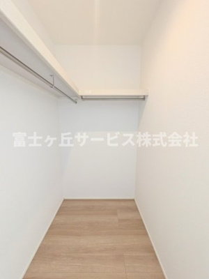 【収納】 | 浜松市中央区萩丘4丁目 3期 新築一戸建て 2号棟 | ウォークインクローゼットです