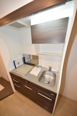 セレニテ心斎橋グランデのキッチン